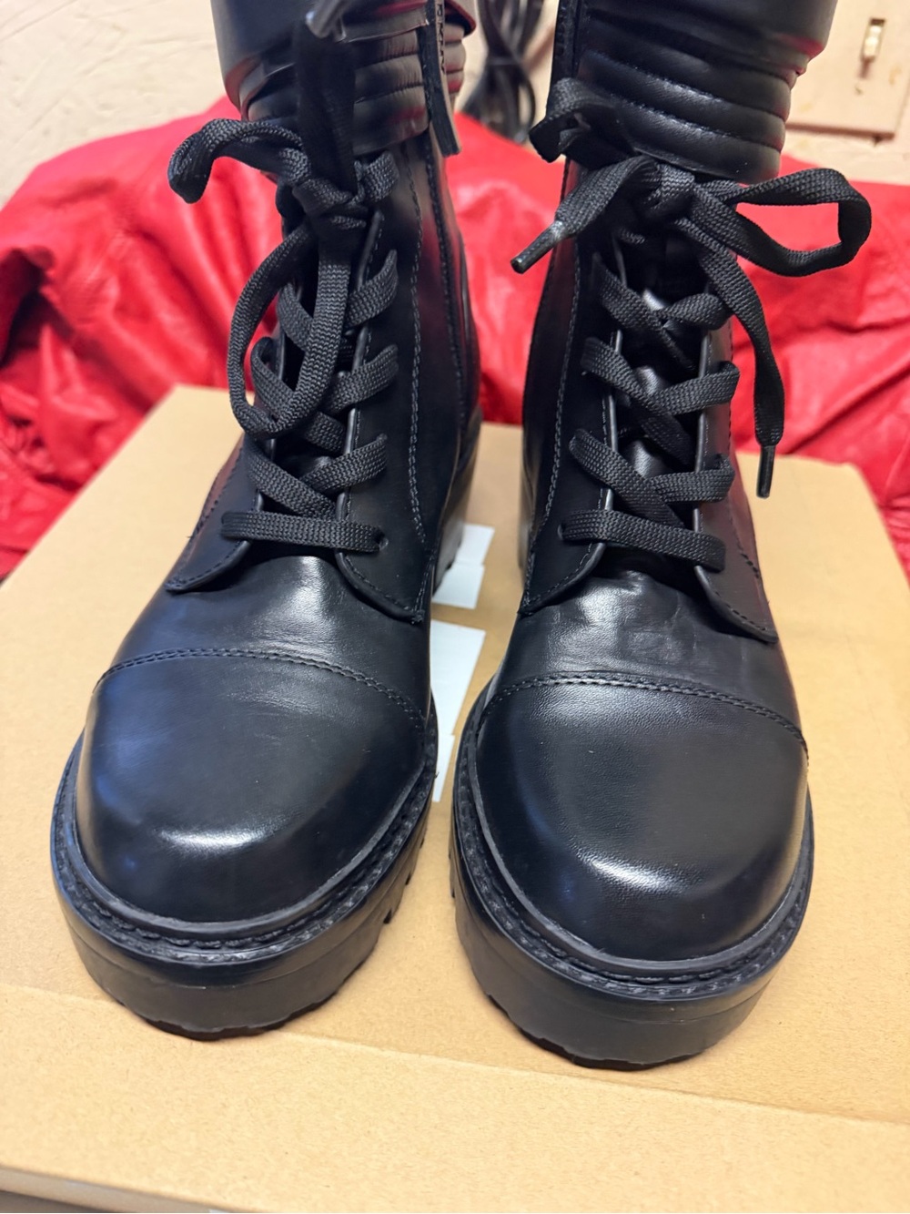 DKNY Funky Black Leather Lace-Up Women's Boots